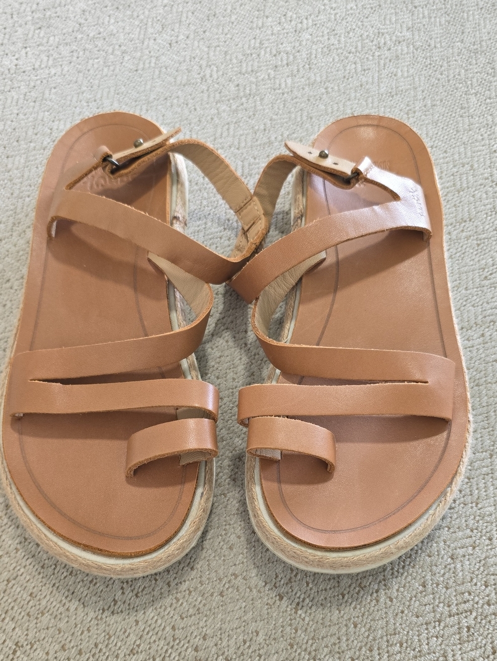 Sanuk Vazon Sustainasole Tan Leather Sandals - Size 7